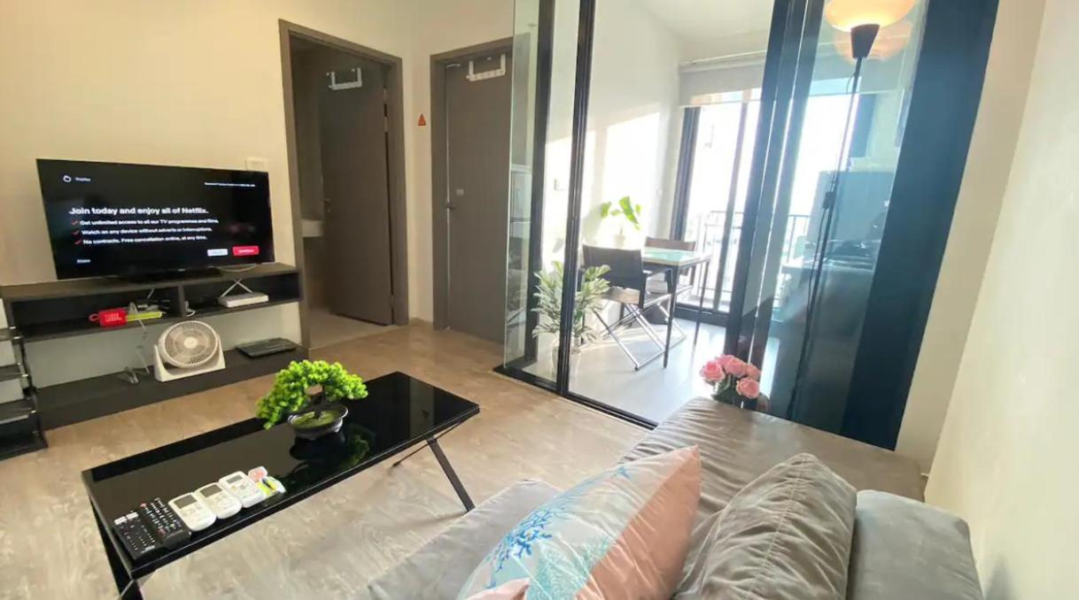The Base Central Pattaya Quiet King-Bed With Infinity Pool & Free Netflix! Exterior photo
