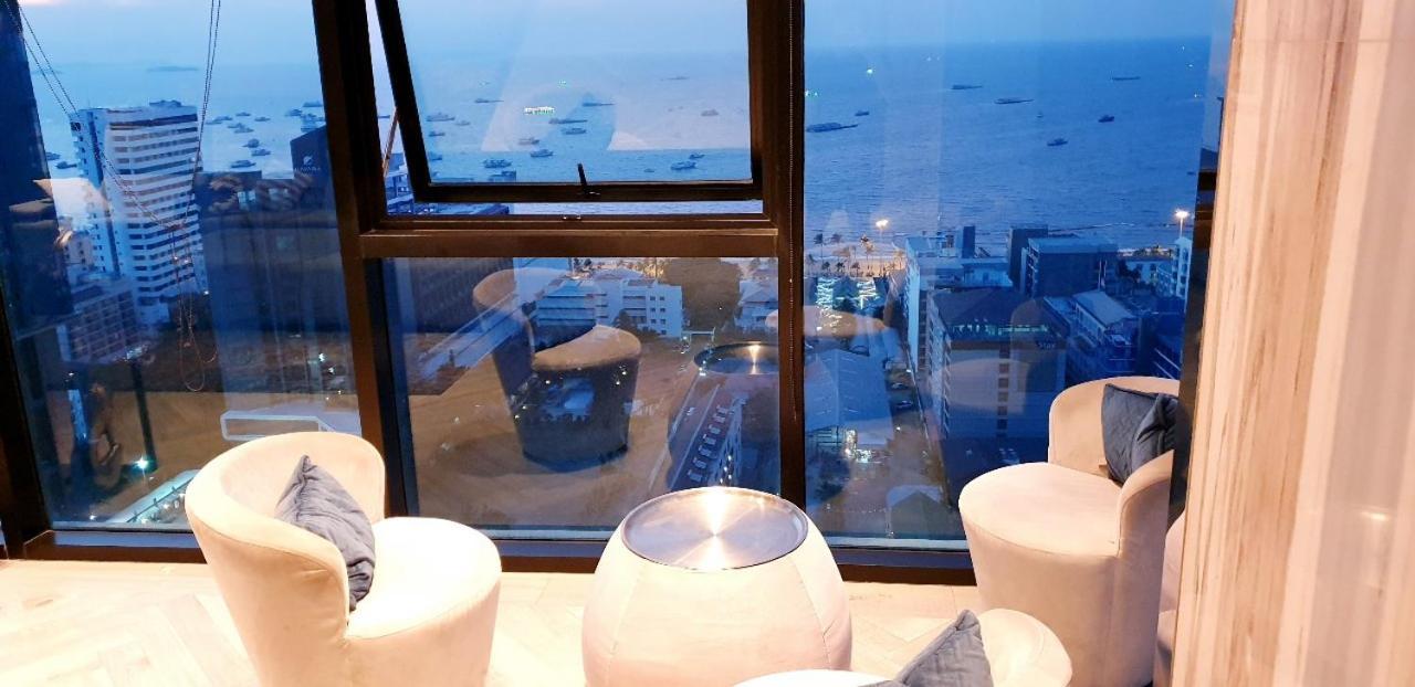 The Base Central Pattaya Quiet King-Bed With Infinity Pool & Free Netflix! Exterior photo